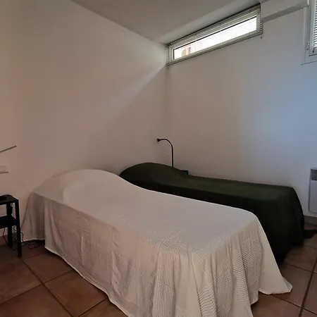 Lejlighed Vue Sur Pour Ce T2 Avec Terrasse, Parking, Le Lavandou, 4 Personnes - Fr-1-803-25 *