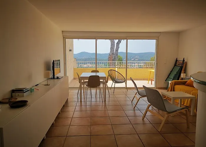 Apartman Vue Sur Pour Ce T2 Avec Terrasse, Parking, Le Lavandou, 4 Personnes - Fr-1-803-25 Le Lavandou